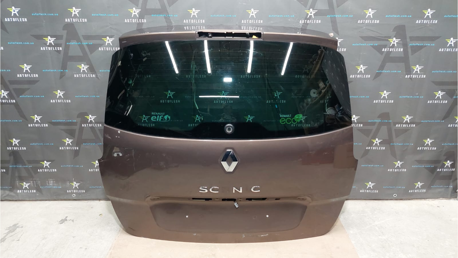Крышка багажника 901003854R, 903000260R Renault Grand Scenic 3 гранд сценик бу Крышка багажника 901003854R, 903000260R Renault Grand Scenic 3 гранд сценик бу